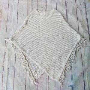 COCOGIO | Off White Knit Fringe Poncho